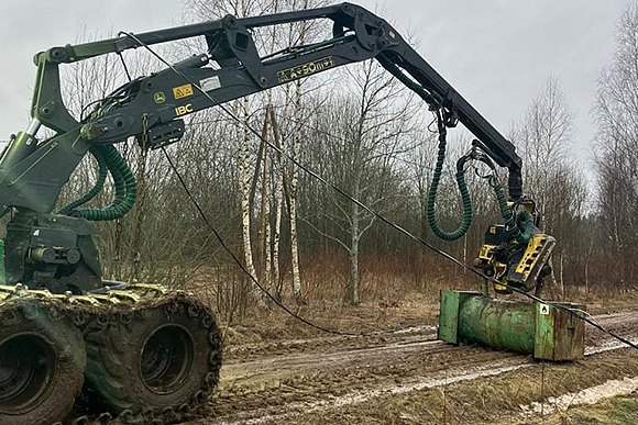 Pieaudzis mežizstrādes un rakšanas darbos bojāta elektrotīkla gadījumu skaits; aicina darbu veicējus būt vērīgiem 
