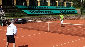 Iedzīvotāji iebilst pret vairāk nekā 100 gadus sena sporta kompleksa nojaukšanu Āgenskalnā