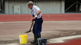 Stadionā "Daugava" Liepājā notiek būvdarbi administrācijas un sportistu ģērbtuvju ēkā