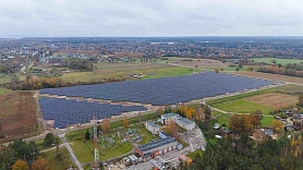Latvijas lielākā saules elektrostacija apgādās 5860 mājsaimniecības Ādažu novadā