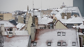 Namu īpašnieki aicināti parūpēties par līdzcilvēku drošību un attīrīt ēku jumtus no sniega