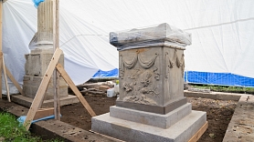 Rīgā Lielajos kapos norisinās Vērmaņu dzimtas pieminekļu restaurācija un rekonstrukcija