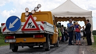 "Latvijas autoceļu uzturētājs" par 1,559 miljoniem eiro iegādājies deviņas jaunas ceļa tīrīšanas automašīnas