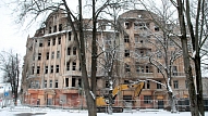 Rīgas domes komiteja ārkārtas sēdē runās par Kalnciema ielā nodegušās ēkas likteni