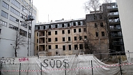 Sāks demontēt Rīgas centrā daļēji sagruvušo piecstāvu ēku