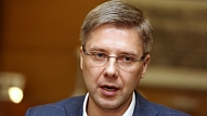Ušakovs neredz iemeslu būtiskām pārmaiņām Satiksmes departamenta darbā, bet VK ieteikumus sola ņemt vērā