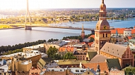 Aptauja: Dzīvoklī Rīgas centrā vēlas dzīvot tikai 23% Latvijas jauniešu

