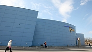 Bijušā tirdzniecības centra "Galerija Azur" vietā atklāts koncepta lielveikals "Ozols"