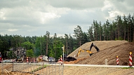 Turpinās Ķekavas apvedceļa būvdarbi; sāk būvēt pārvadu pār Rīgas apvedceļu