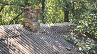 Kas jāzina par bīstamā azbesta šīfera jumta utilizāciju? Skaidro eksperts