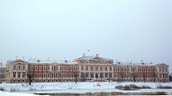 Sākusies Jelgavas pils fasādes un logu atjaunošana