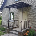 Навесы над входом