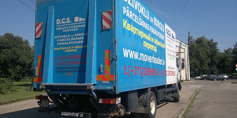 INTERNATIONAL MOVING SERVICES