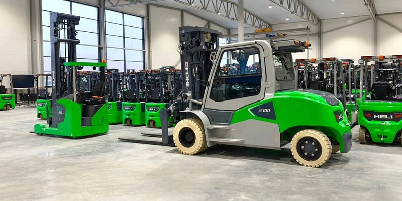 Loading and lifting equipment