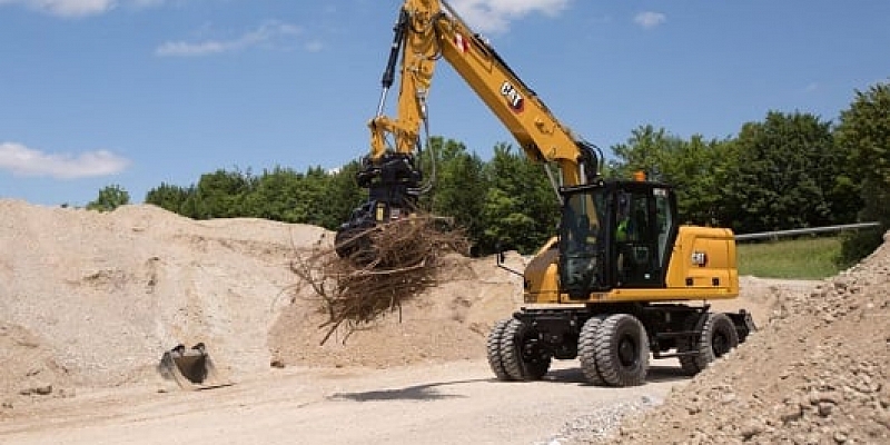 Excavator, rental of forklifts and other types of equipment