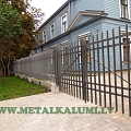 металлические распашные ворота