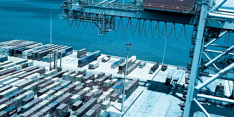 Комплексные решения для морских контейнерных перевозок. Обслуживание от двери до двери.