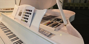 Production of products from artificial stone