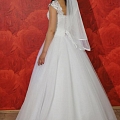 Sale of wedding dresses, rental, designer and sewing services