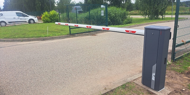Контакты