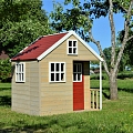 Деревянный детский садовый домик с верандой